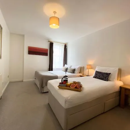 Apartment Next To Victoria Station